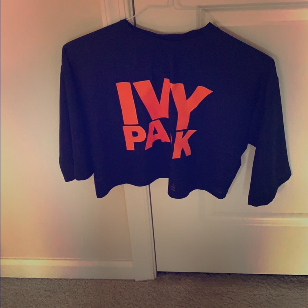 Ivy park workout shirt